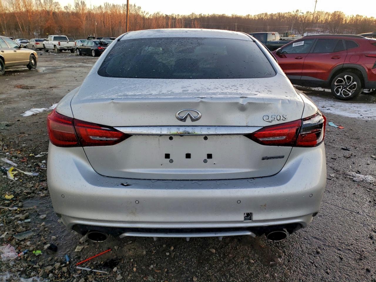 2019 Infiniti Q50 Luxe - Image 6