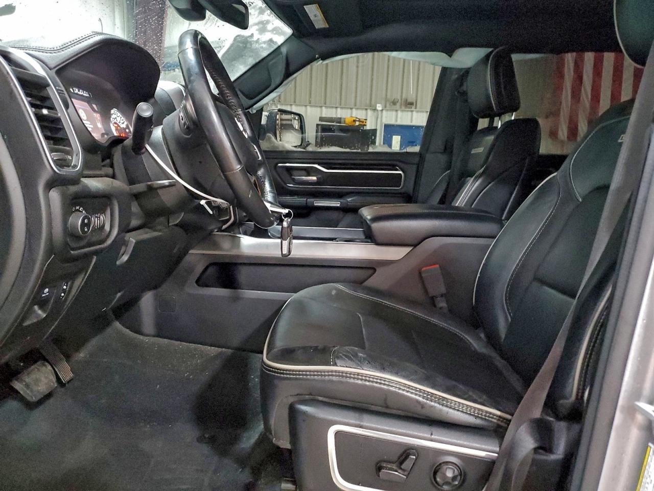 2020 Ram 1500 Laramie - Image 7