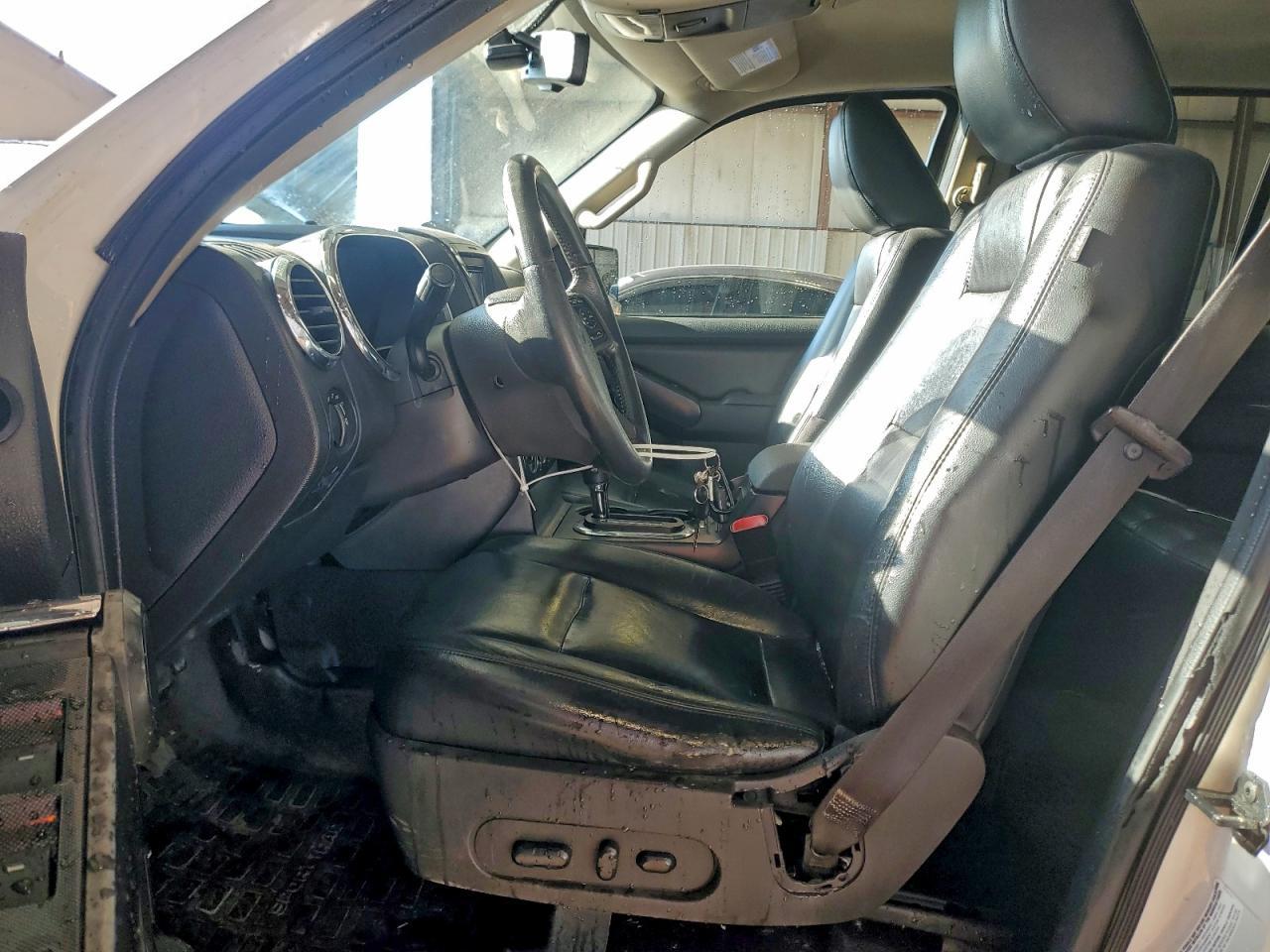 2008 Ford Explorer Sport Trac Limited - Image 7