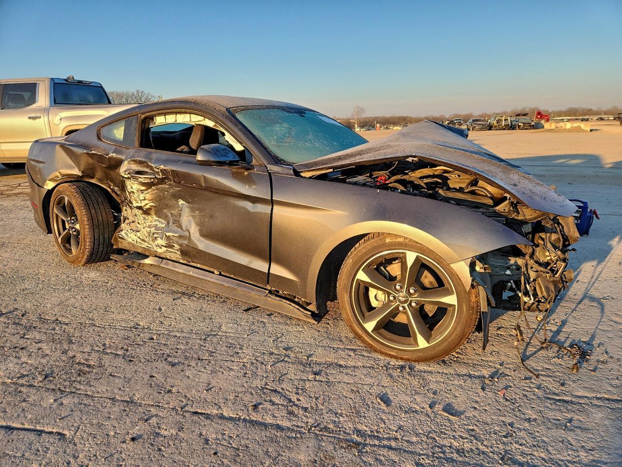 2018 Ford Mustang - Image 4