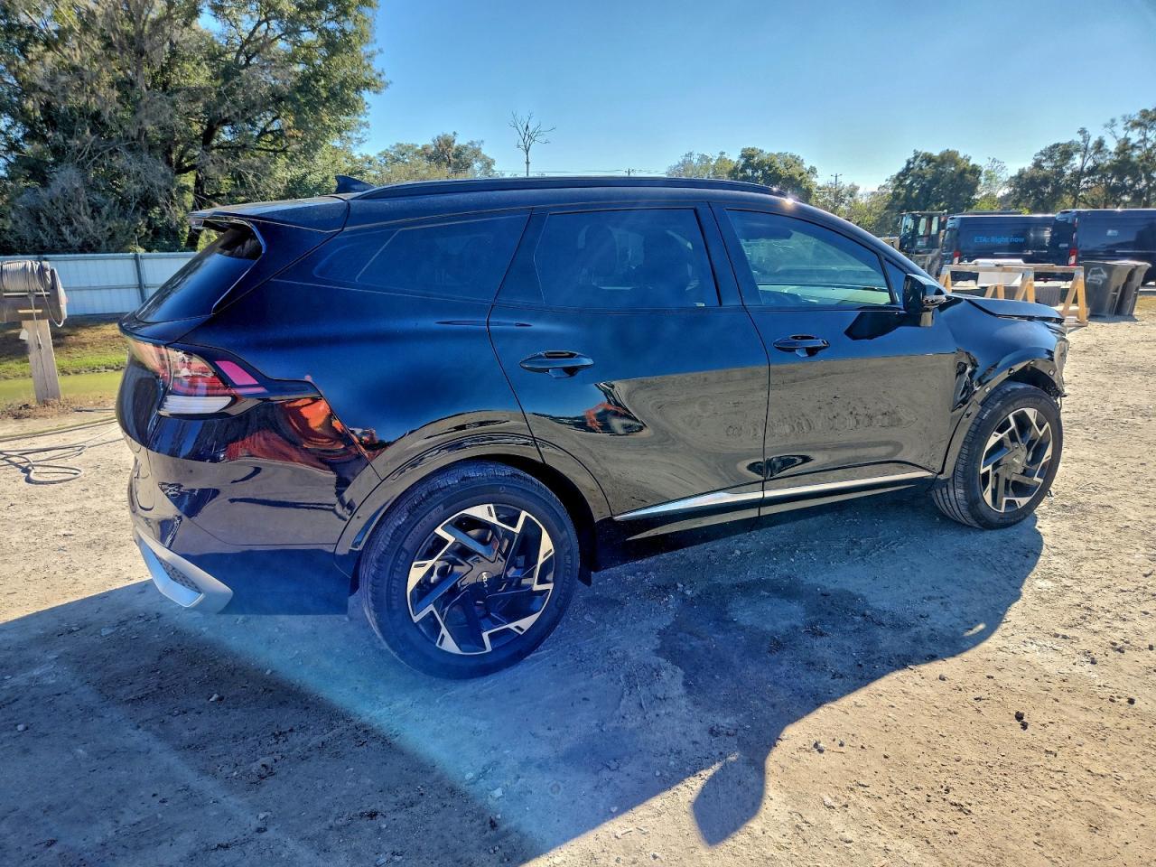 2025 Kia Sportage Sx Prestige - Image 3