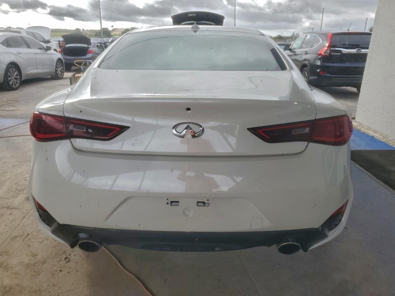 2018 Infiniti Q60 Luxe 300 - Фото 6