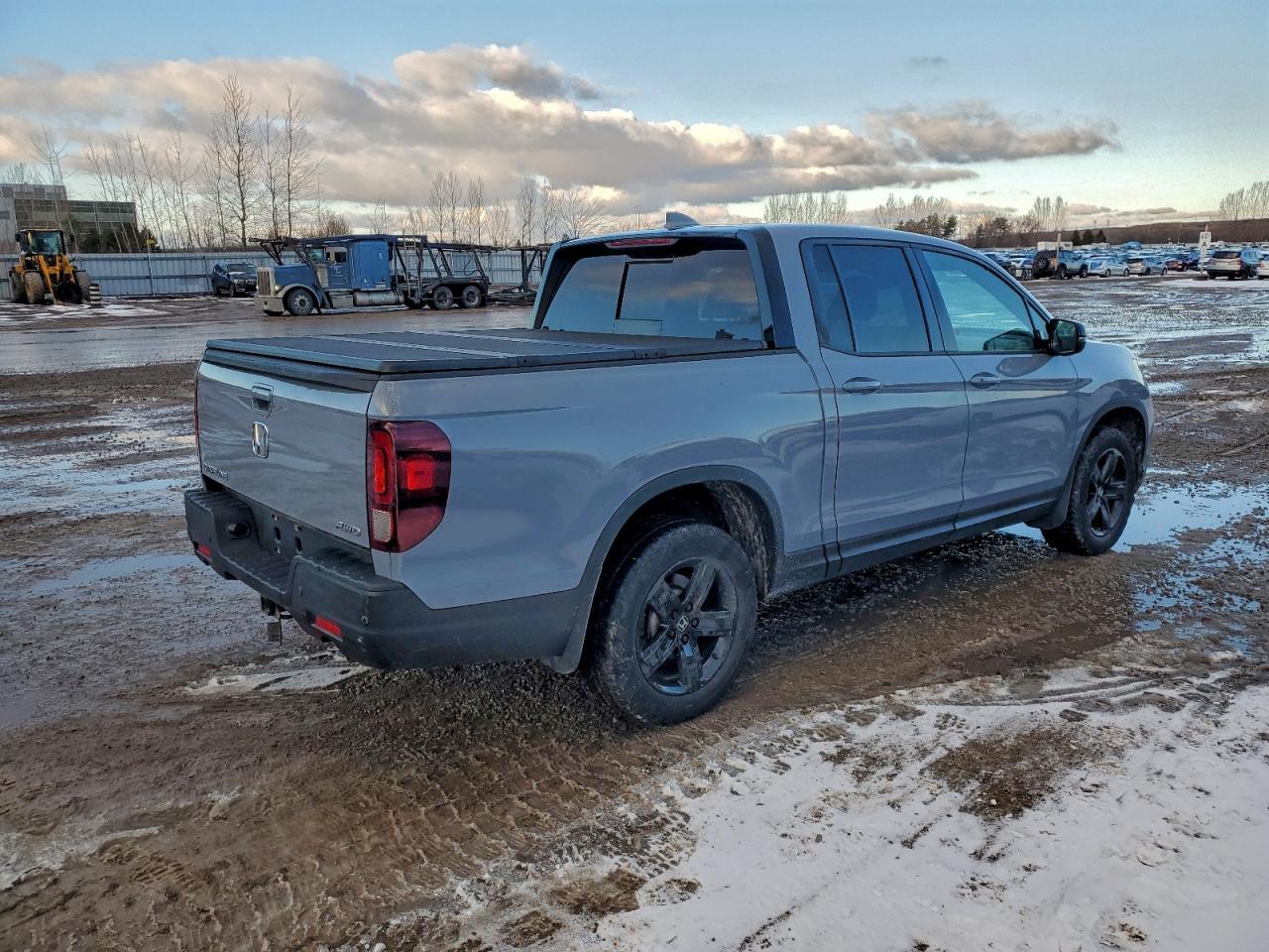 2022 Honda Ridgeline Black Edition - Image 3