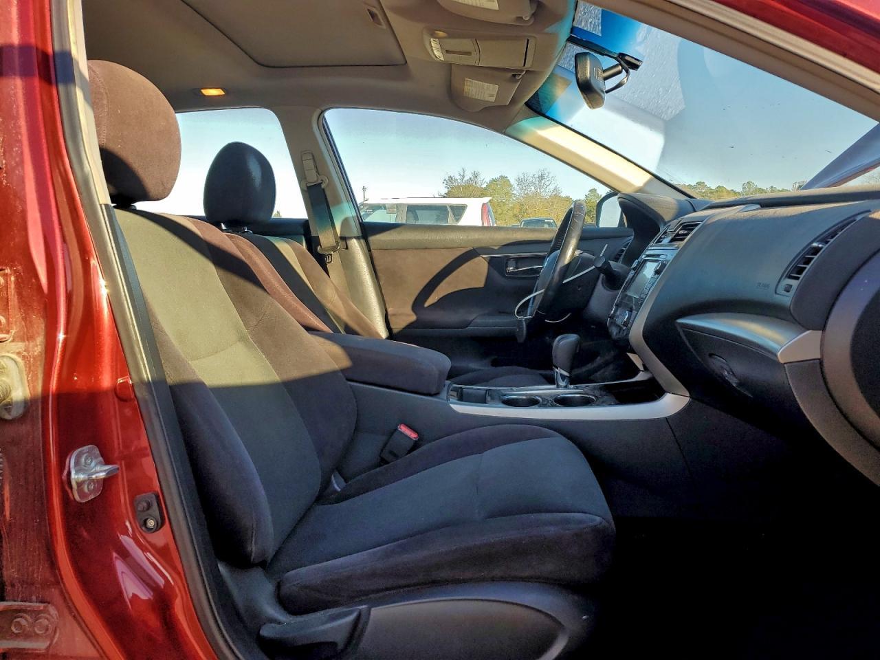 2013 Nissan Altima 2.5 - Фото 7