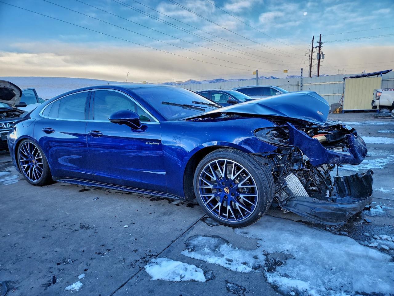 2025 Porsche Panamera 4S E-Hybrid - Фото 4