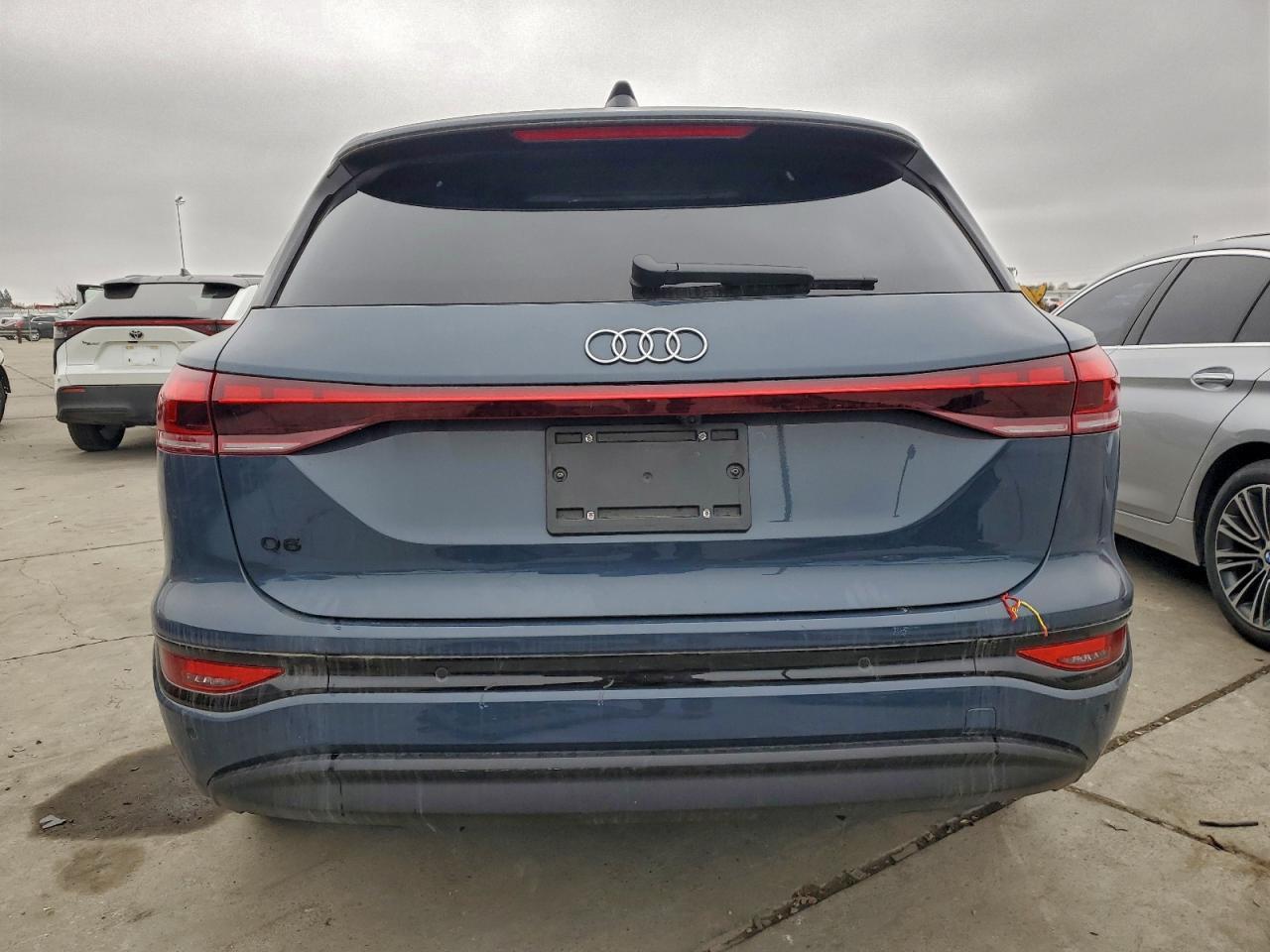 2025 Audi Q6 E-Tron Premium Plus - Фото 6
