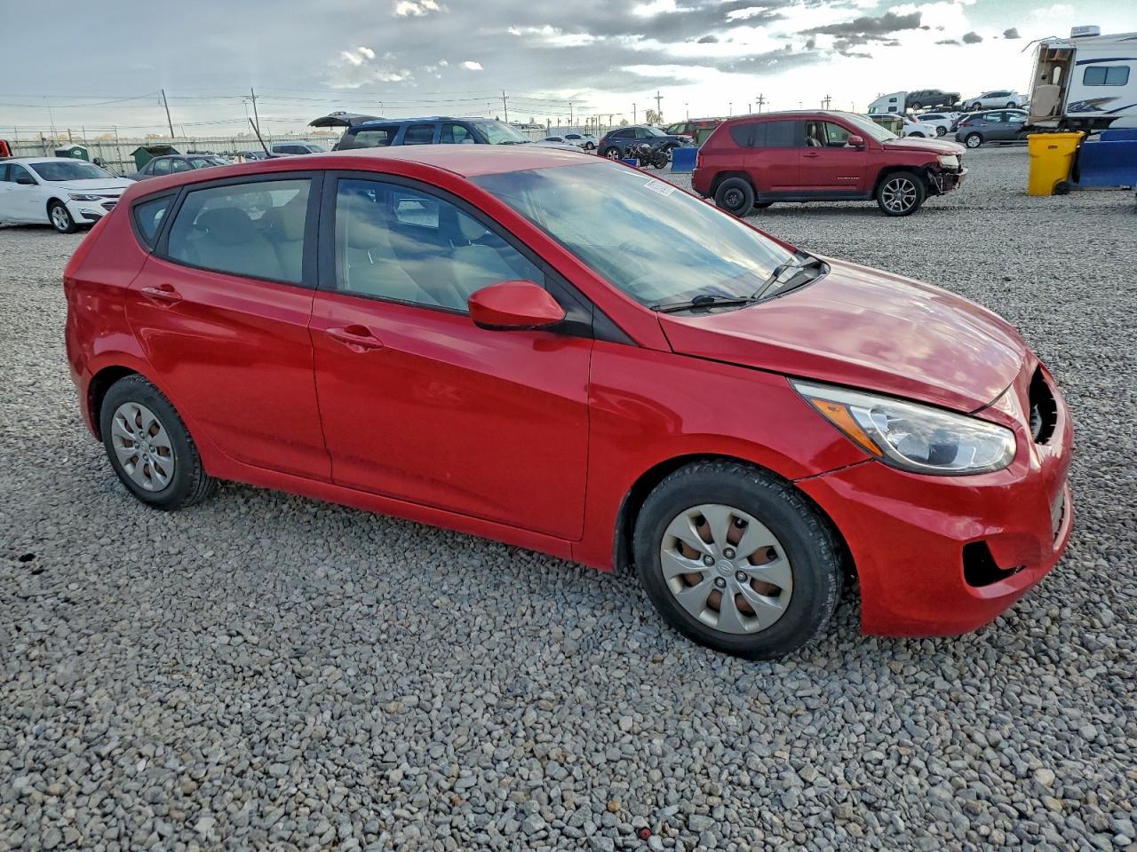 2016 Hyundai Accent Se - Фото 4