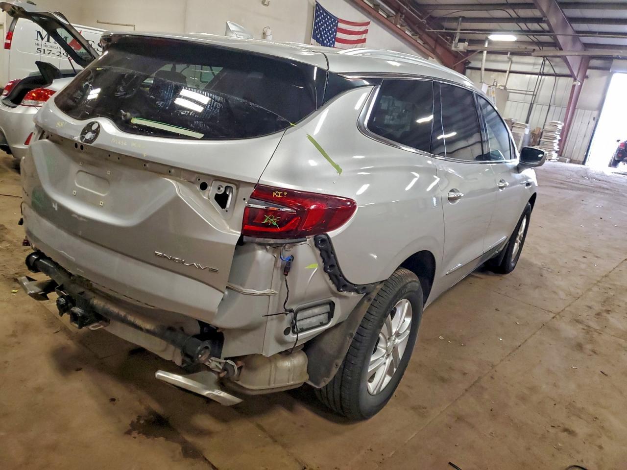 2018 Buick Enclave Essence - Фото 3