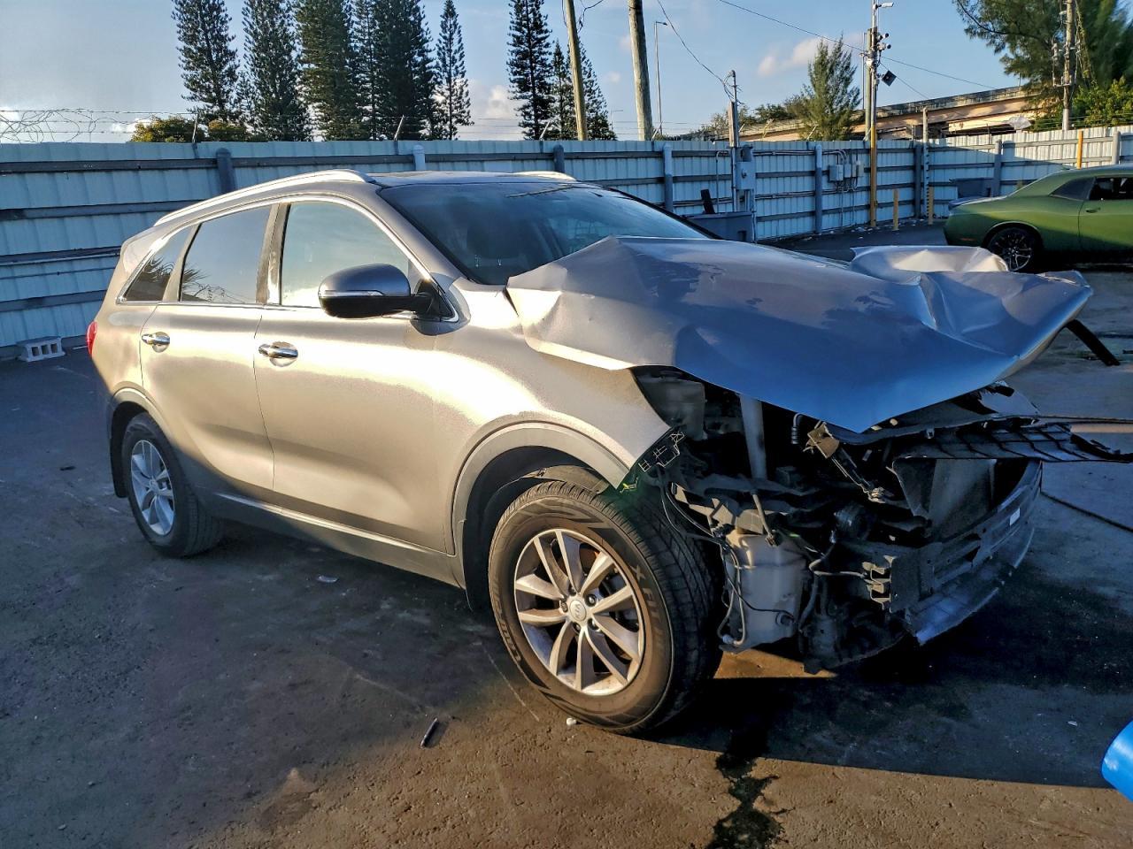 2017 Kia Sorento Lx - Фото 4