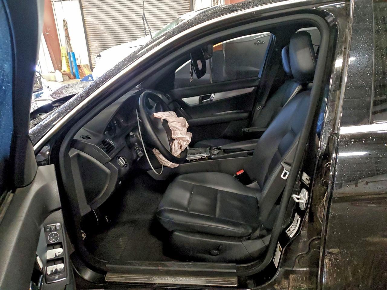 2008 Mercedes-Benz C 300 4Matic - Image 7