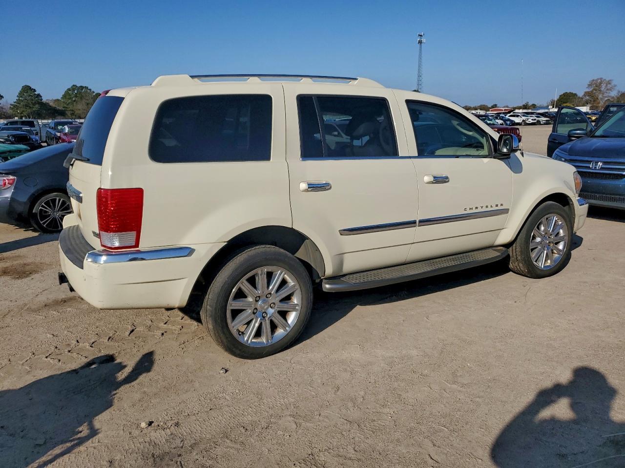 2007 Chrysler Aspen Limited - Фото 3