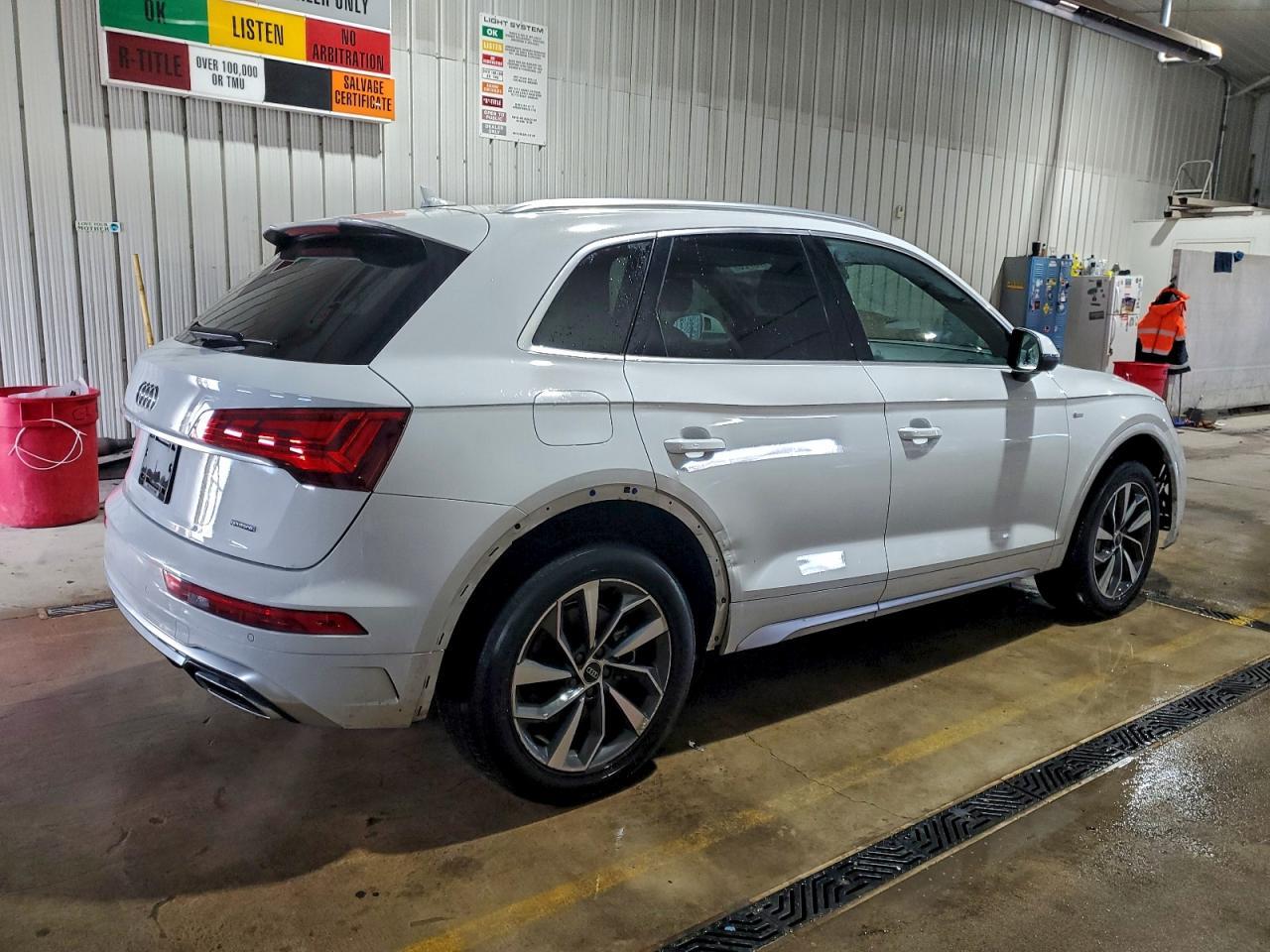 2022 Audi Q5 Premium Plus 45 - Фото 3