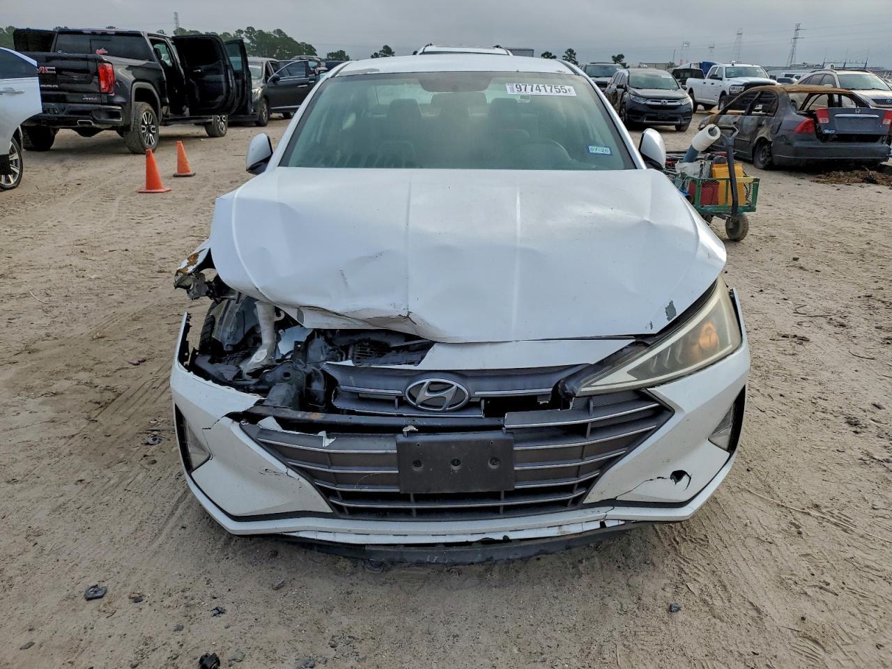 2019 Hyundai Elantra Se - Image 5