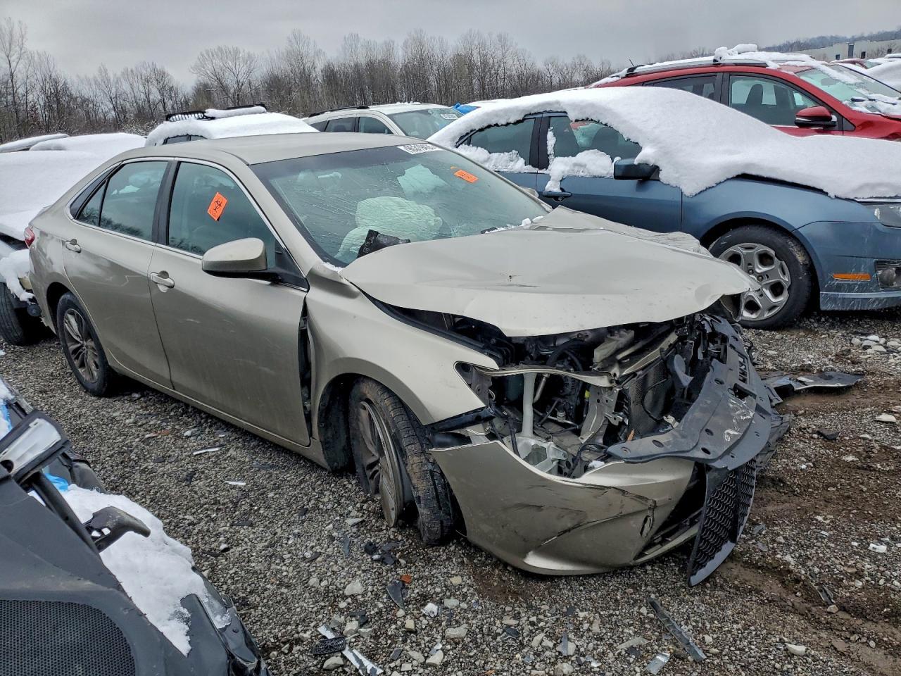 2016 Toyota Camry Le - Фото 4