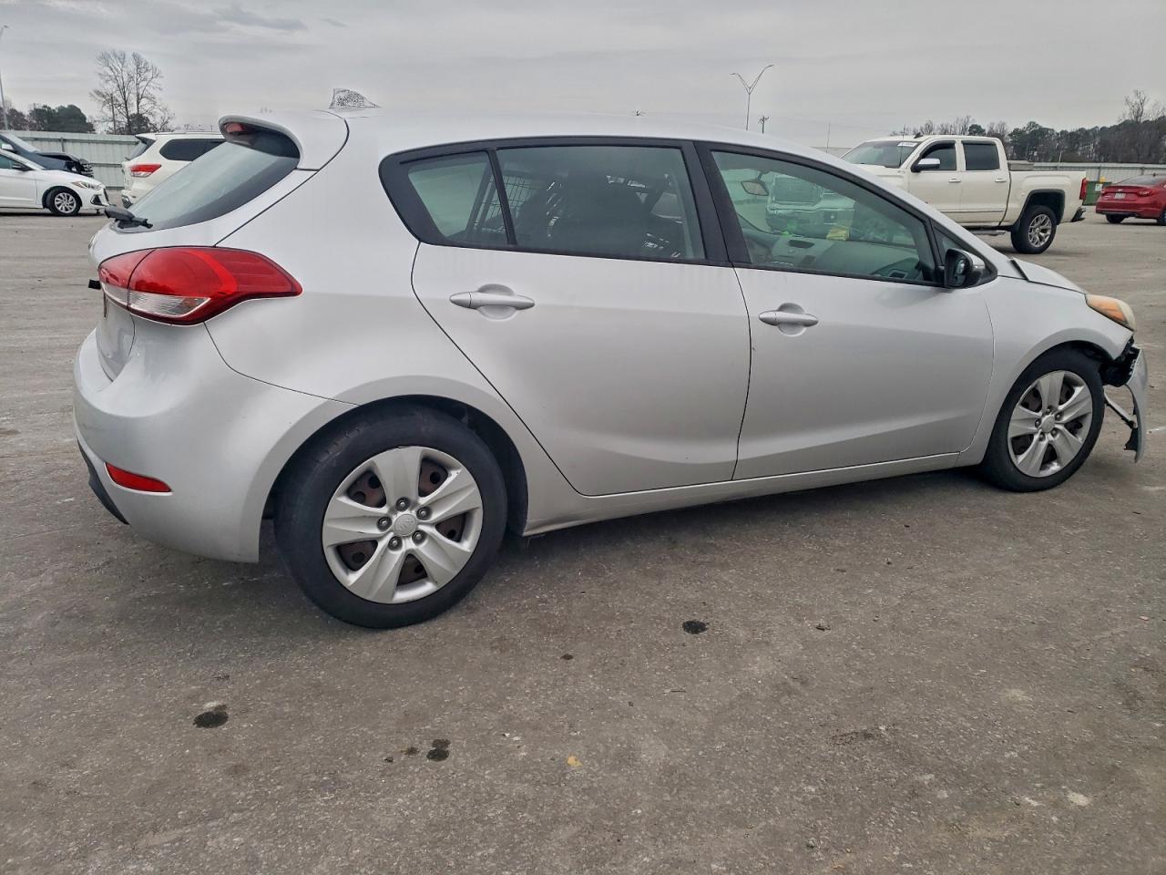 2016 Kia Forte Lx - Фото 3