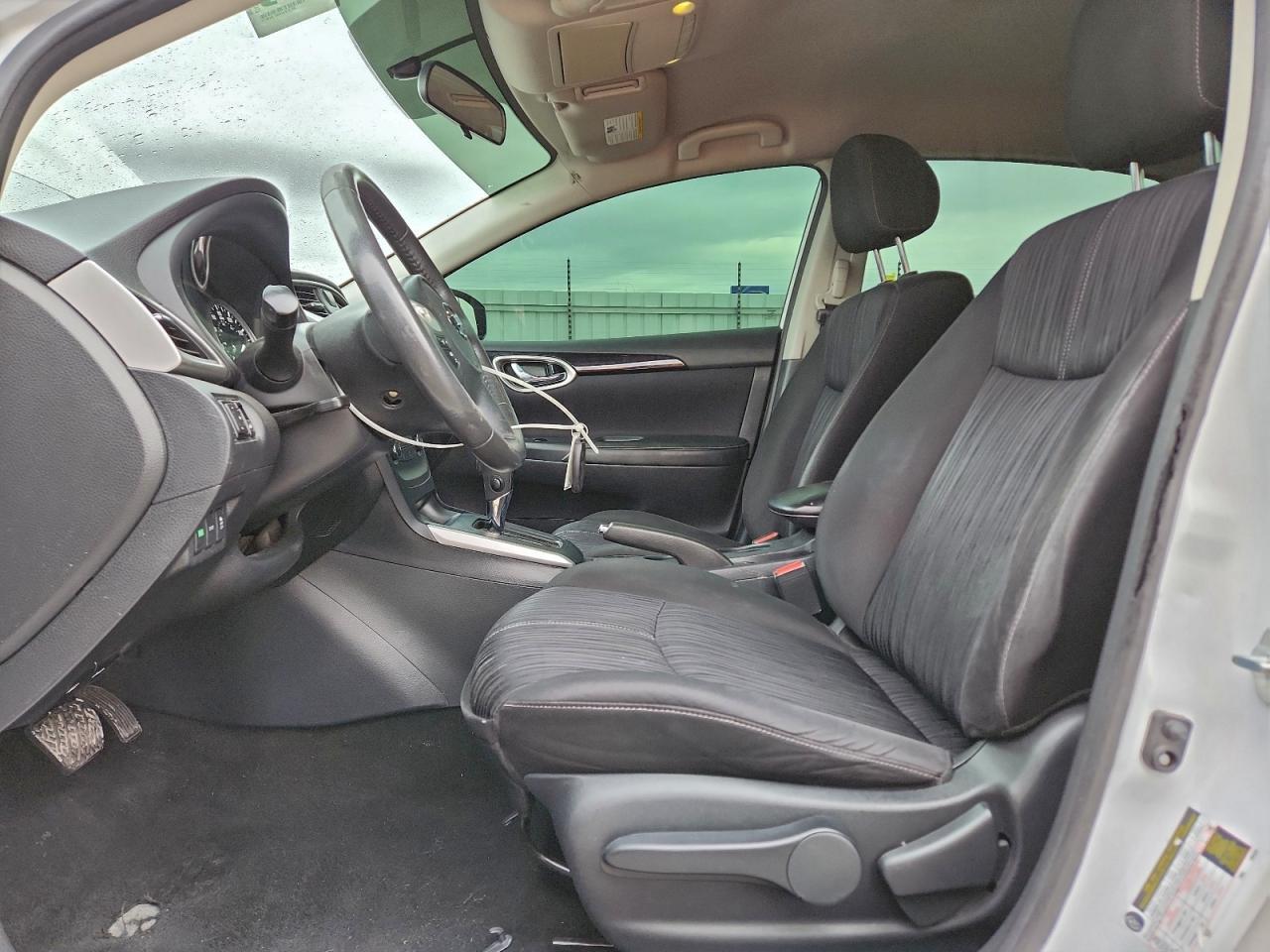 2017 Nissan Sentra S - Image 7