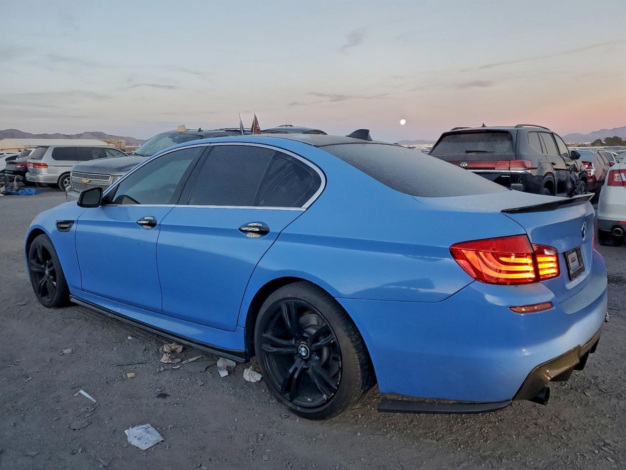 2011 BMW 535 I - Фото 2