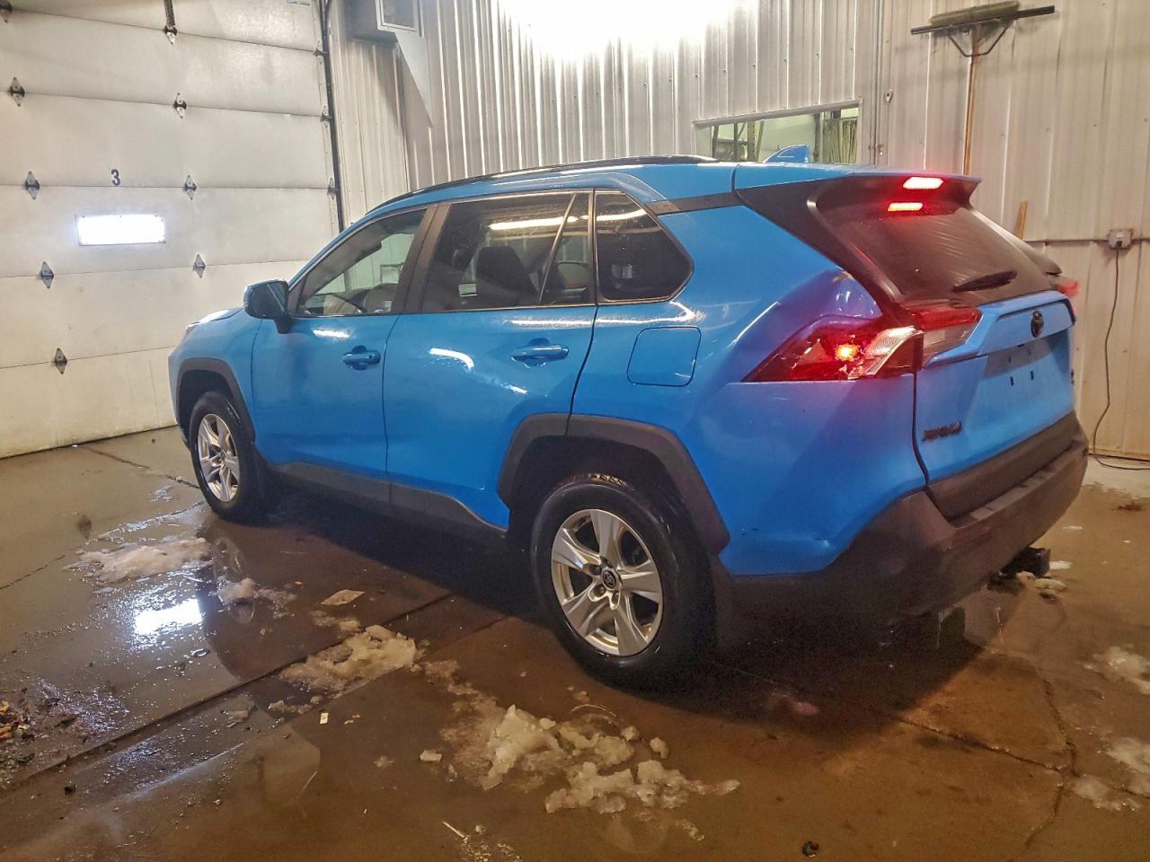 2021 Toyota Rav4 Xle - Фото 2