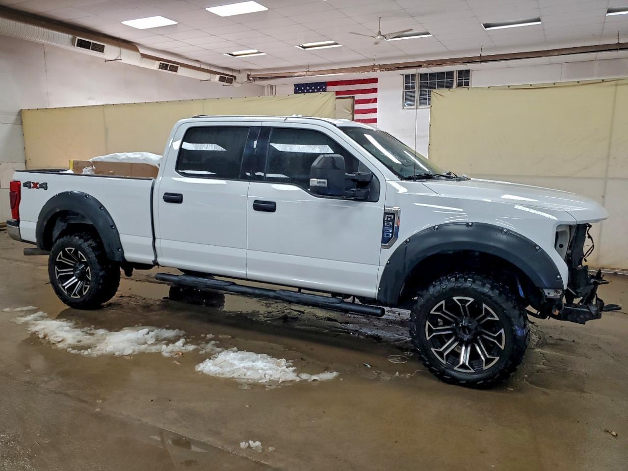 2020 Ford F250 Super Duty - Фото 4