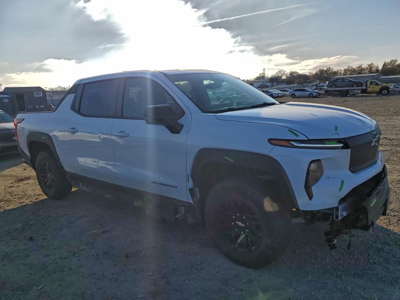 2024 Chevrolet Silverado - Image 4