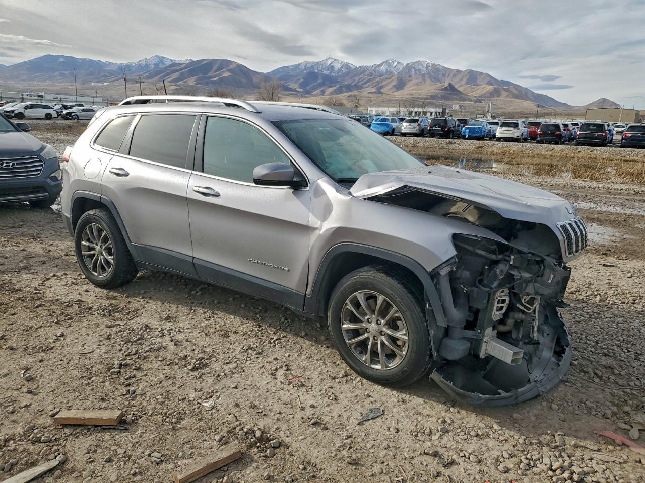 2021 Jeep Cherokee Latitude Lux - Image 4