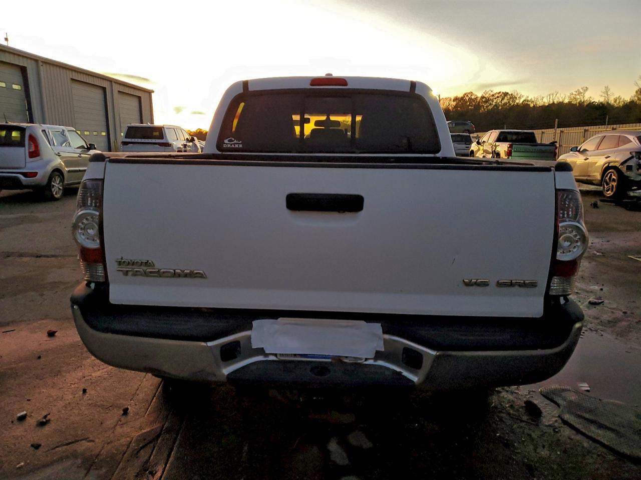 2010 Toyota Tacoma Double Cab - Фото 6