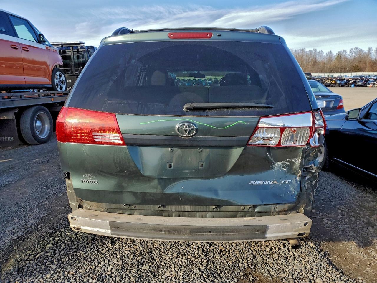 2004 Toyota Sienna Ce - Фото 6