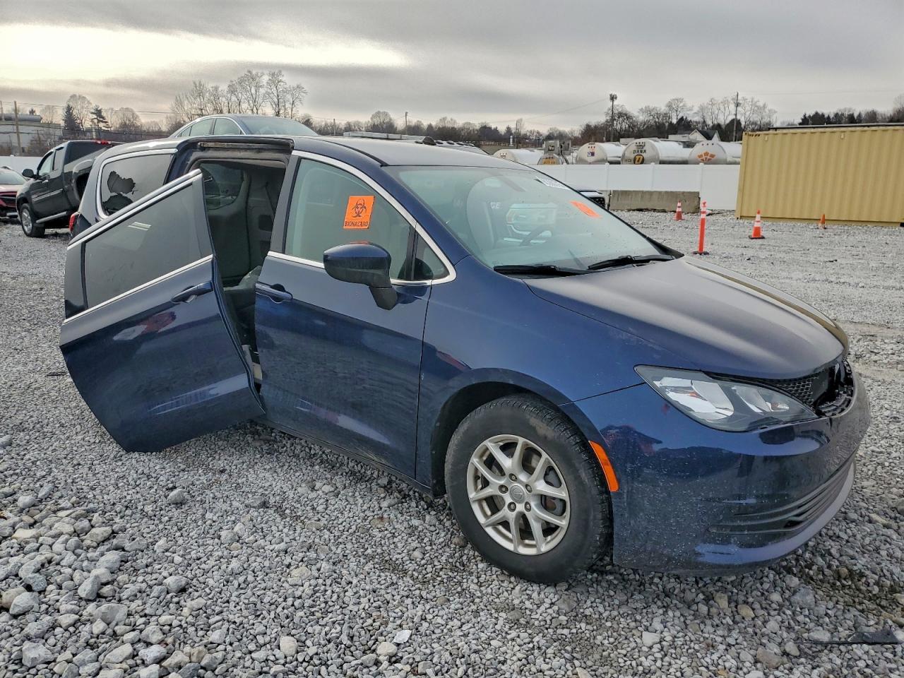 2017 Chrysler Pacifica Lx - Фото 4