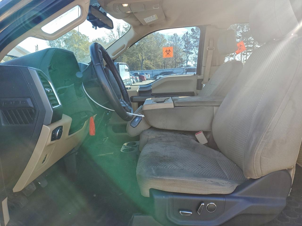 2015 Ford F150 - Image 7