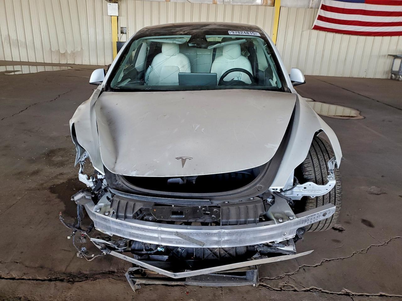 2022 Tesla Model 3 - Фото 5