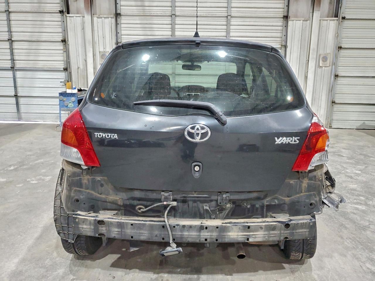 2010 Toyota Yaris - Image 6