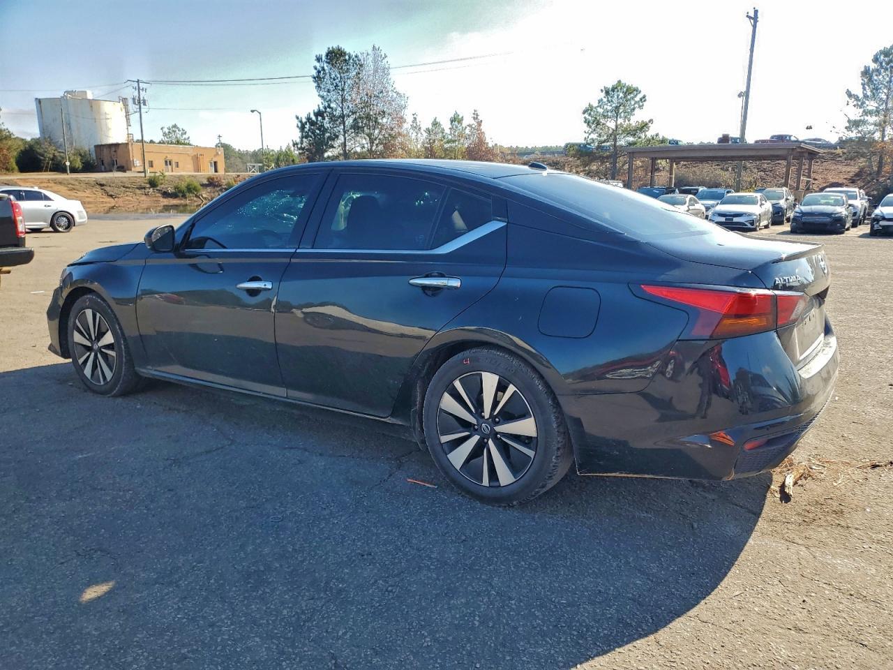 2019 Nissan Altima Sl - Фото 2