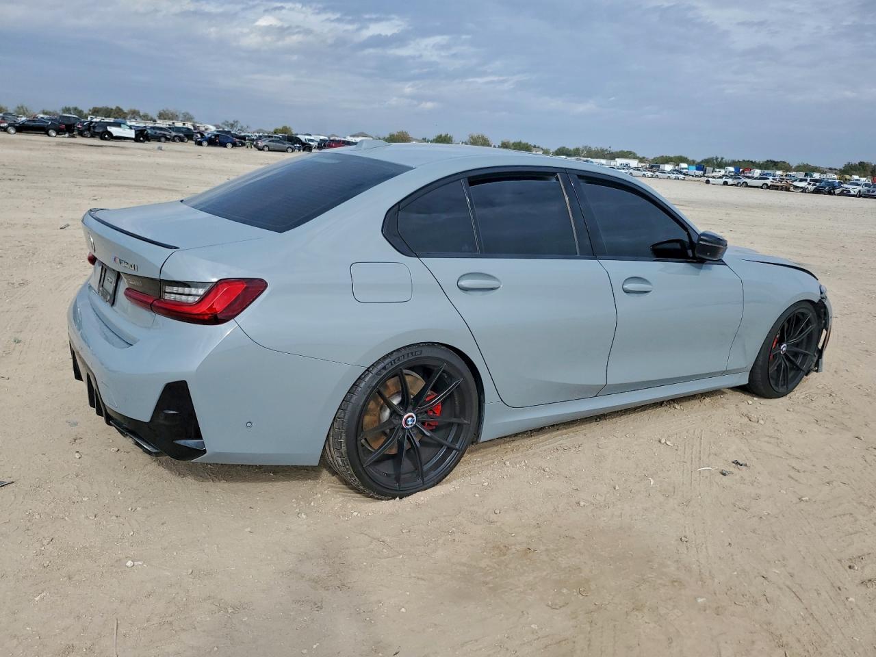 2023 BMW M340Xi - Фото 3