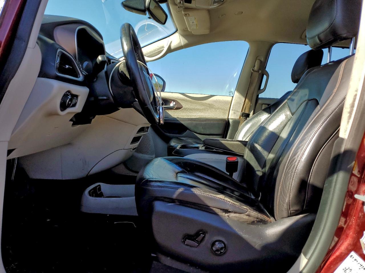 2018 Chrysler Pacifica Touring L - Фото 7