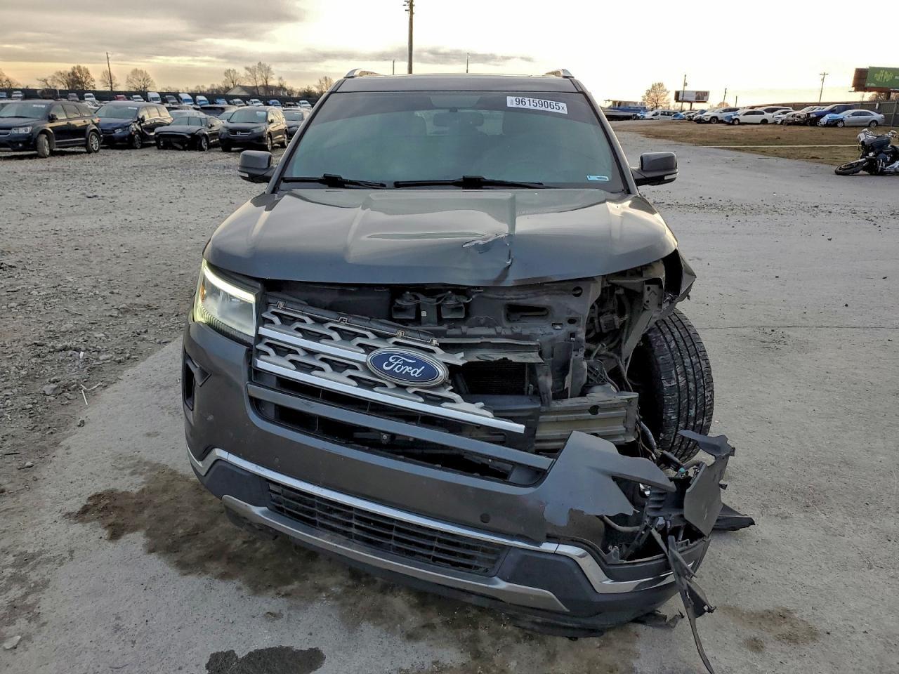 2018 Ford Explorer Limited - Фото 5