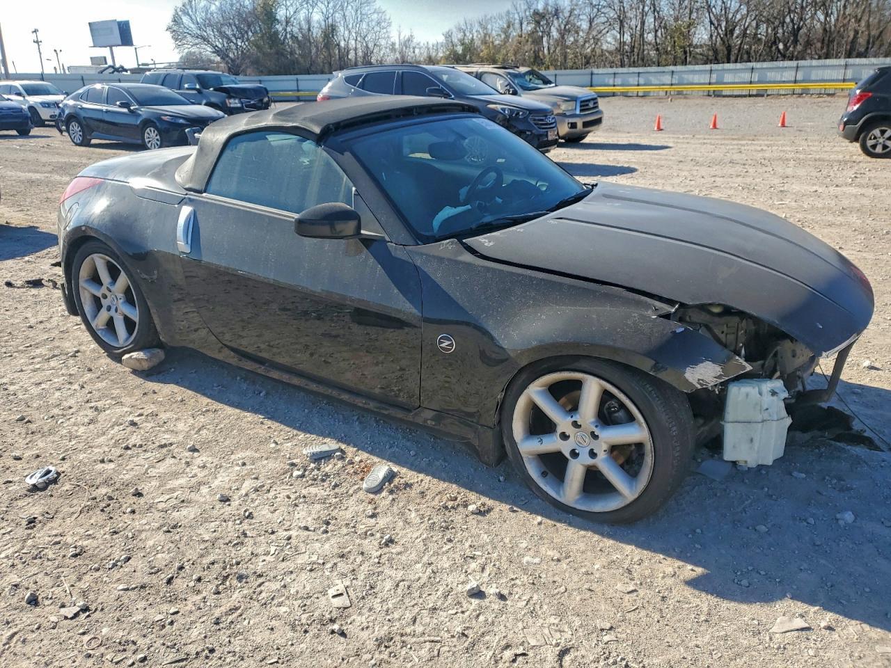2004 Nissan 350Z Roadster - Image 4