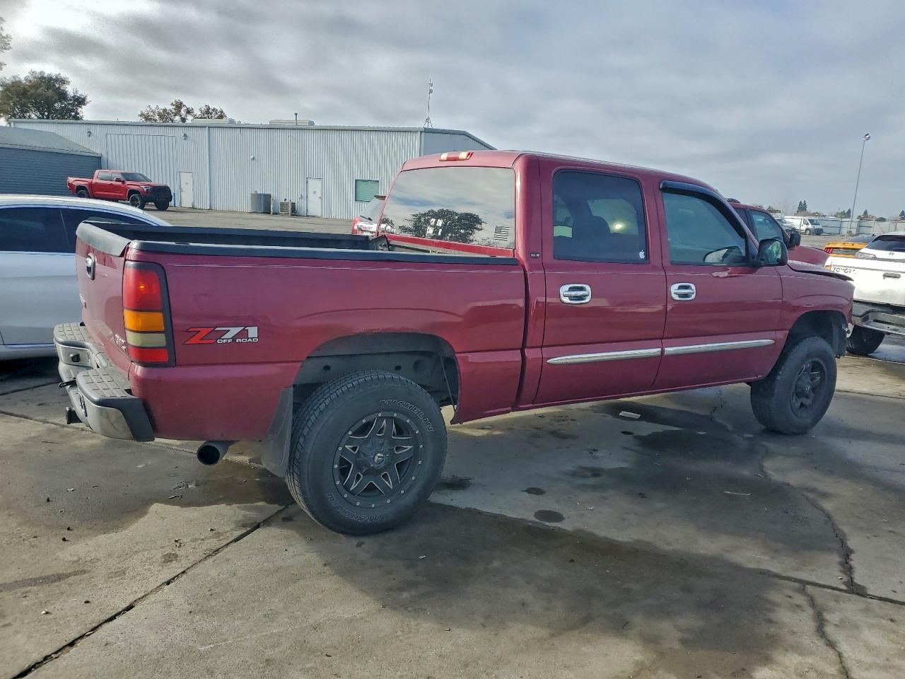 2006 GMC New Sierra K1500 - Фото 3