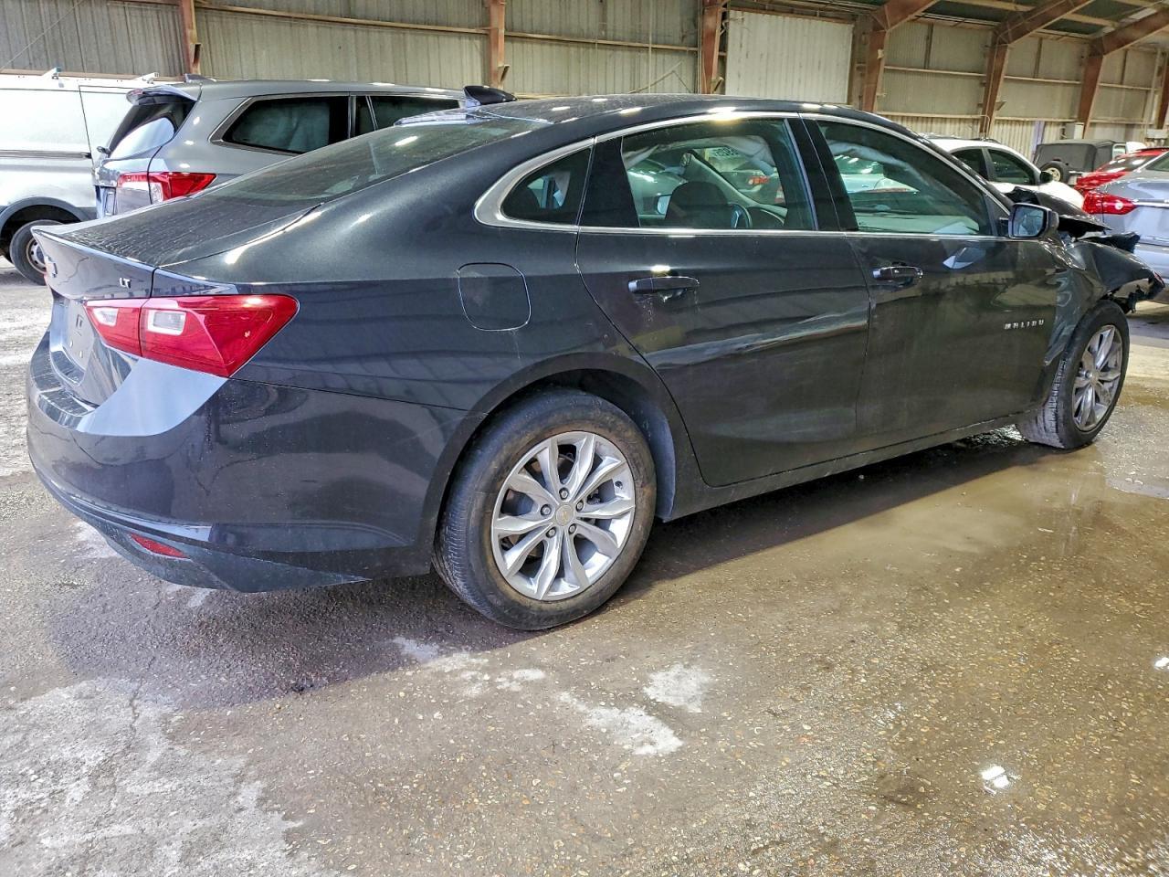 2023 Chevrolet Malibu Lt - Image 3