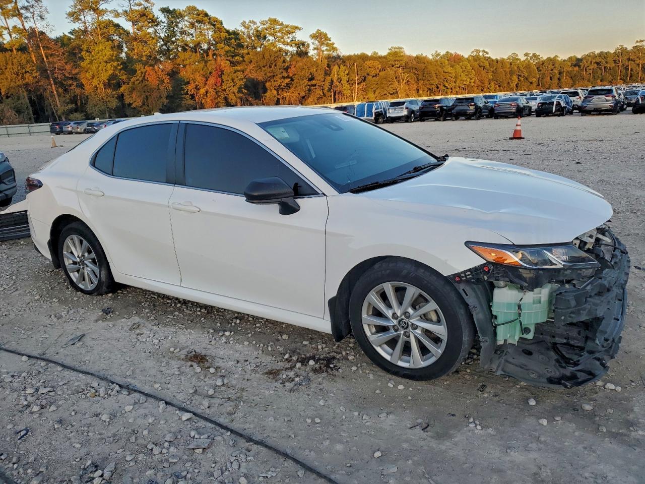 2022 Toyota Camry Le - Image 4