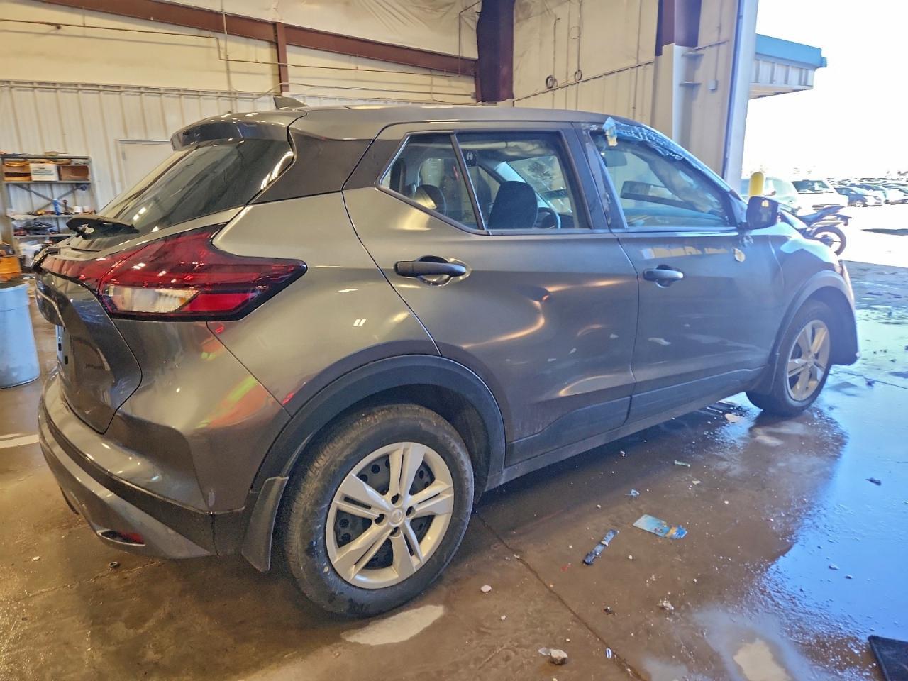 2024 Nissan Kicks S - Image 3