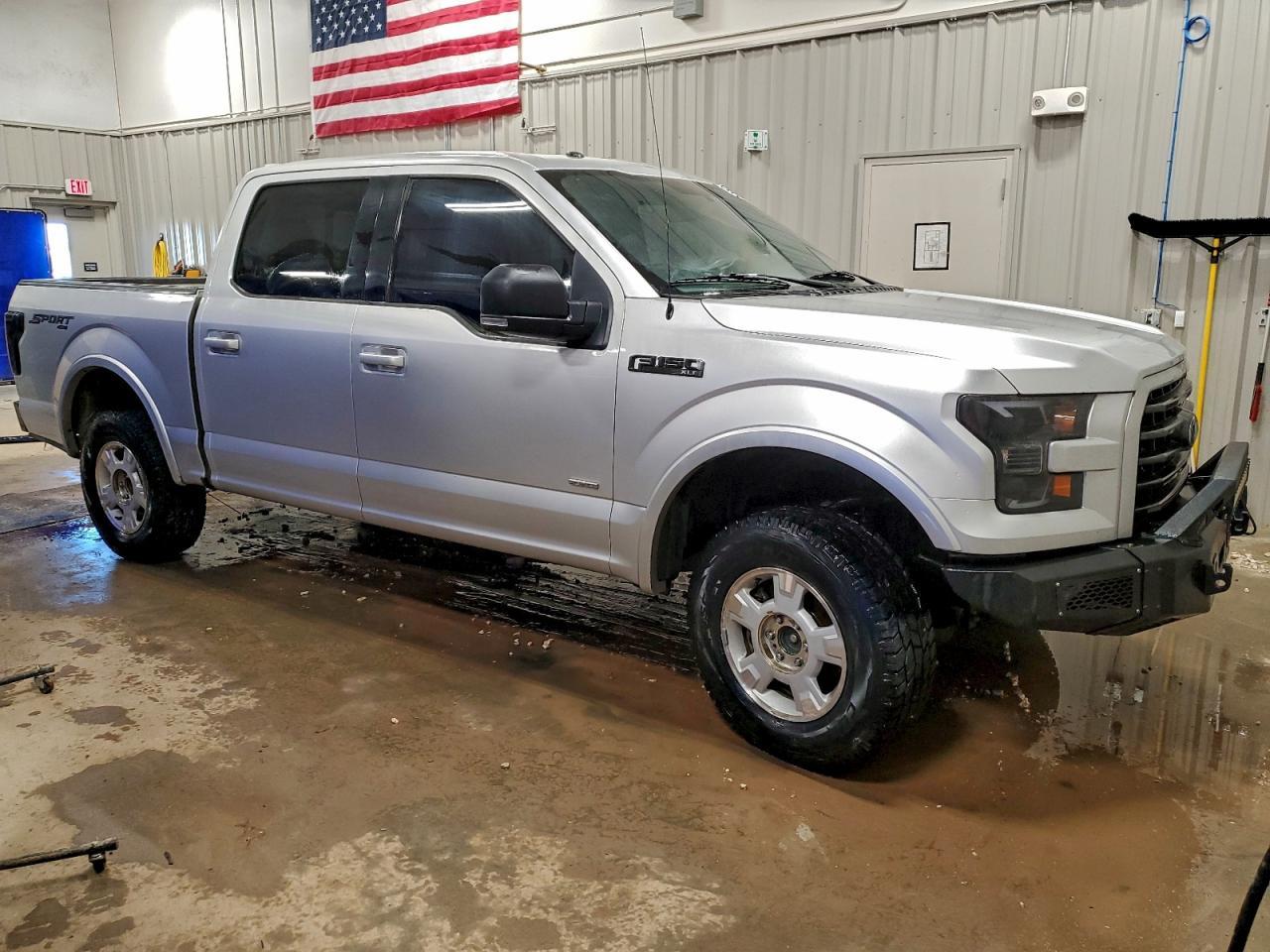 2015 Ford F150 Supercrew - Фото 4