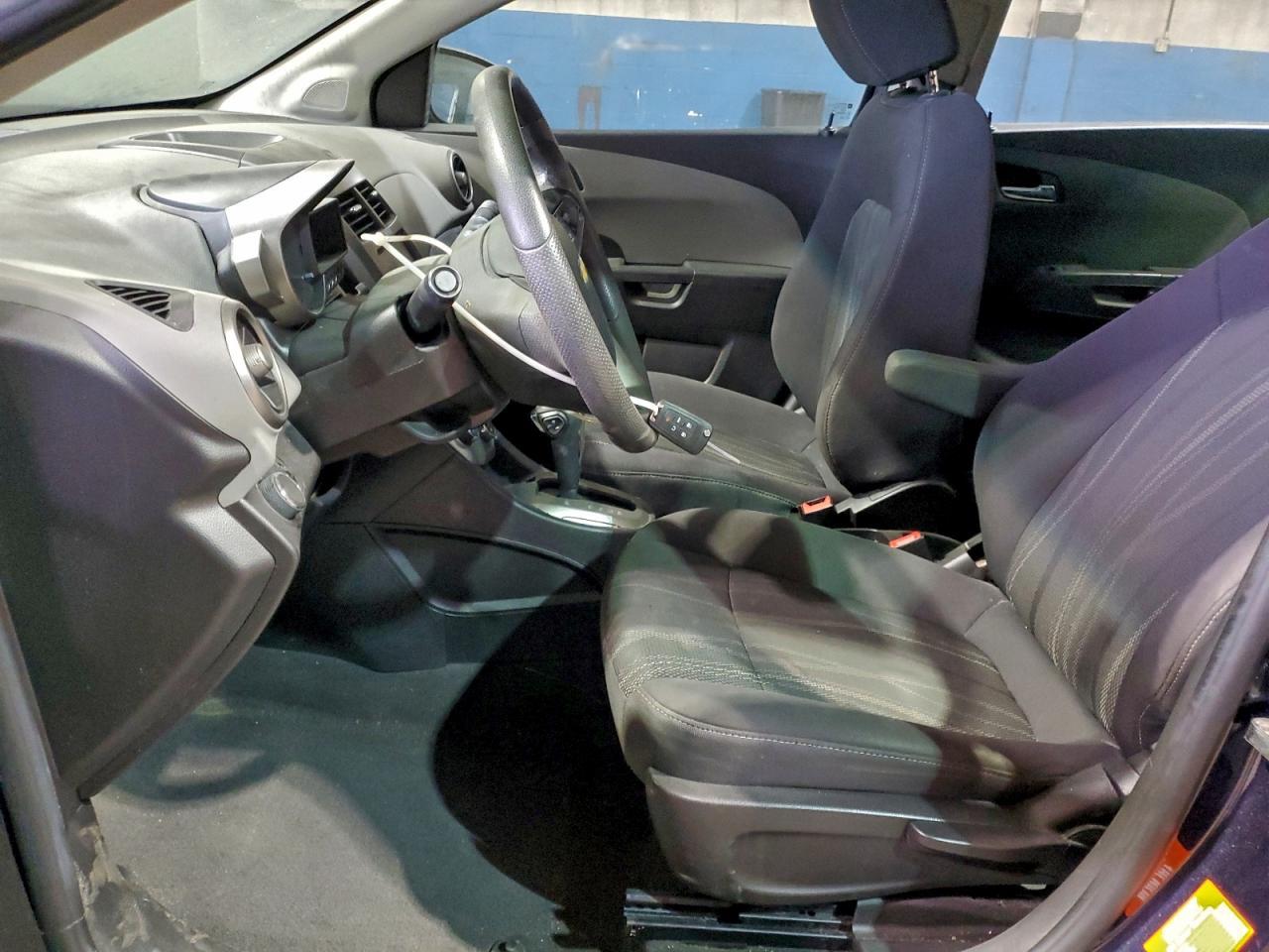 2015 Chevrolet Sonic Lt - Image 7