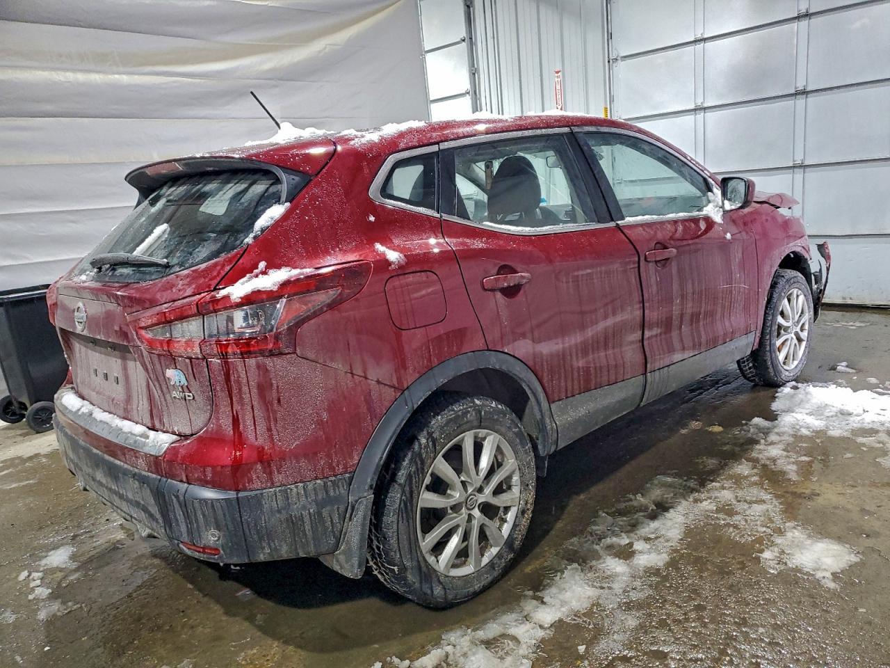 2020 Nissan Rogue Sport S - Фото 3