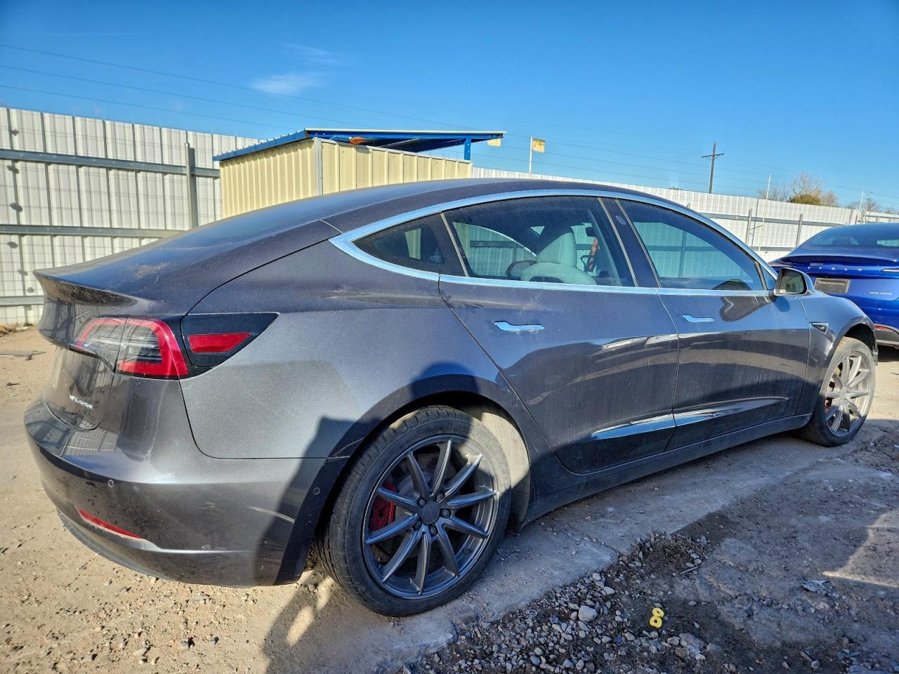 2018 Tesla Model 3 - Фото 3