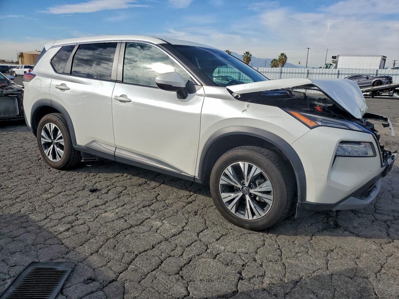 2022 Nissan Rogue Sv - Фото 4