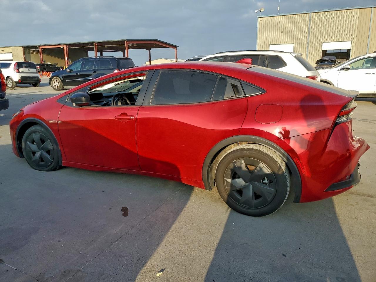 2023 Toyota Prius Le - Фото 2