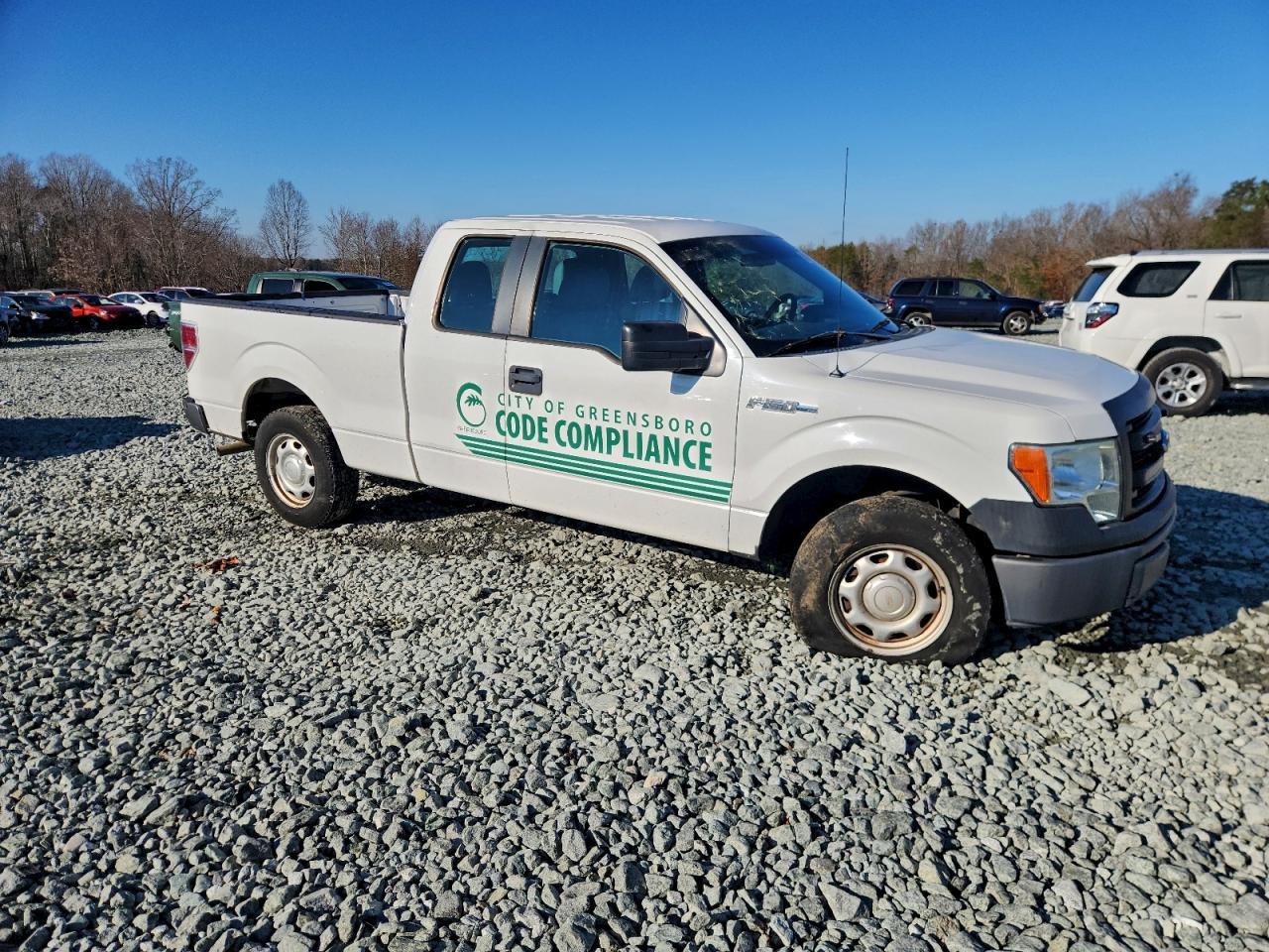 2014 Ford F150 Super Cab - Image 4