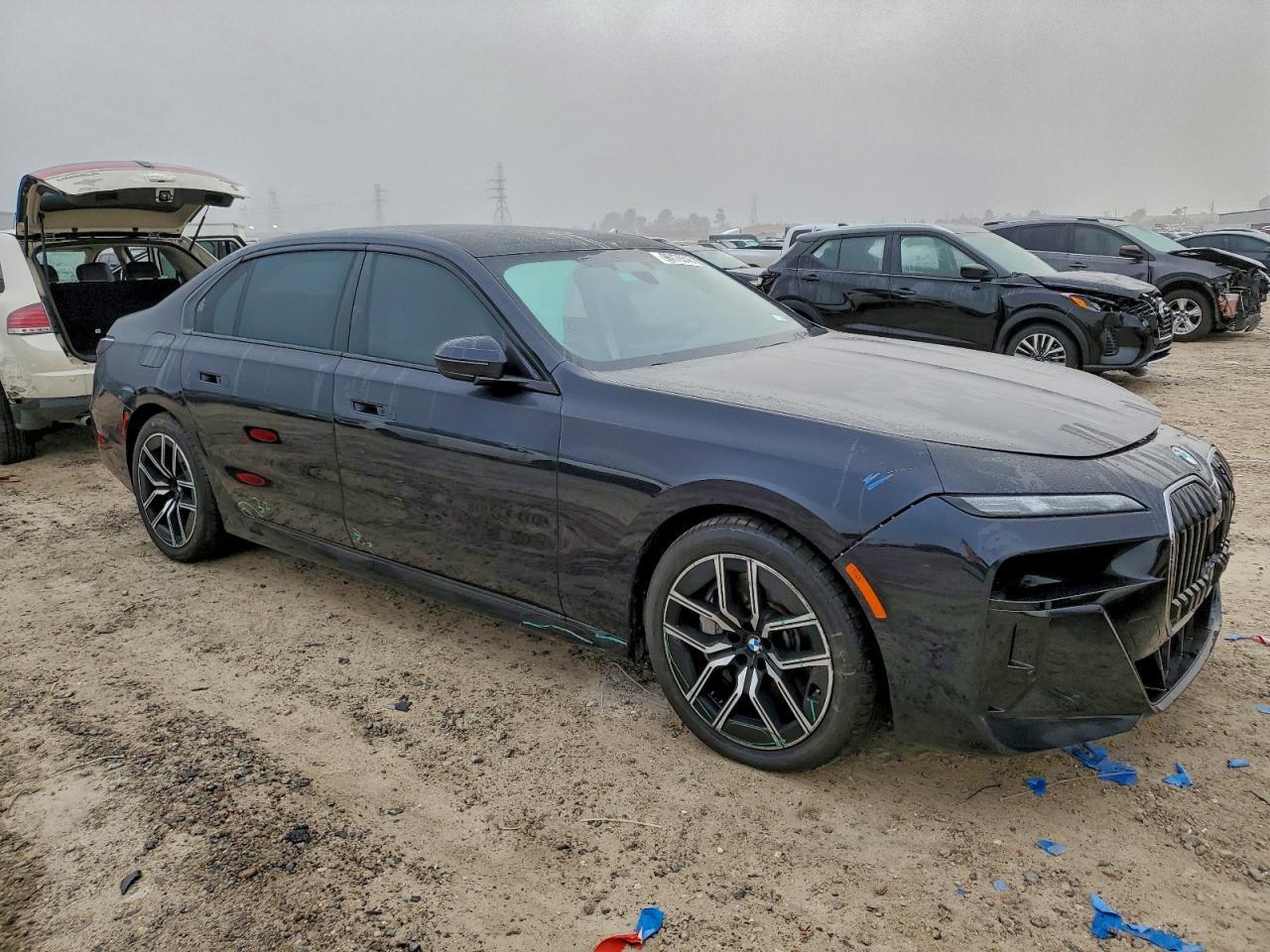 2024 BMW 760 Xi - Image 4