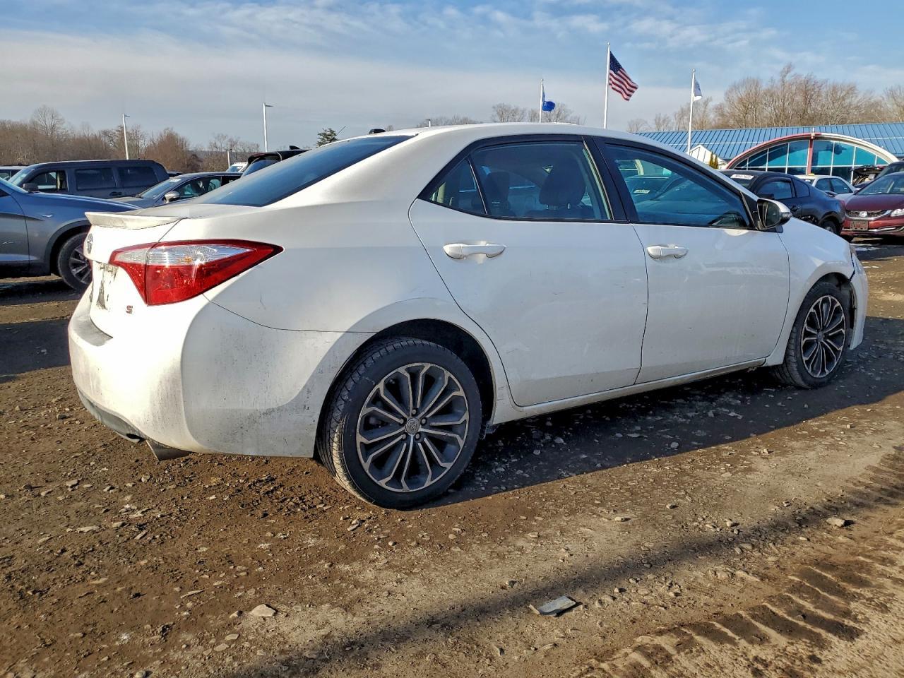 2016 Toyota Corolla L - Фото 3