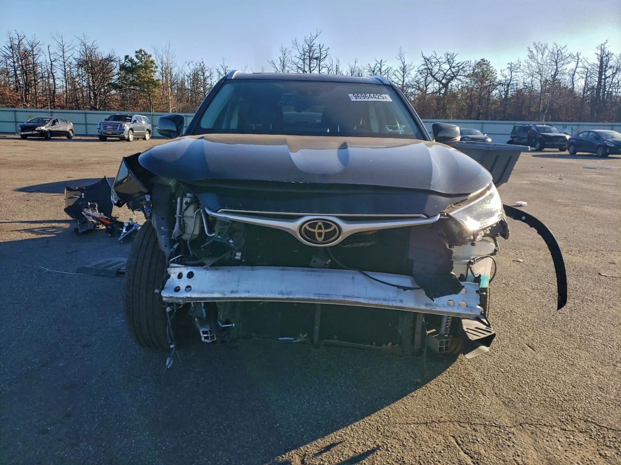 2021 Toyota Highlander Xle - Image 5
